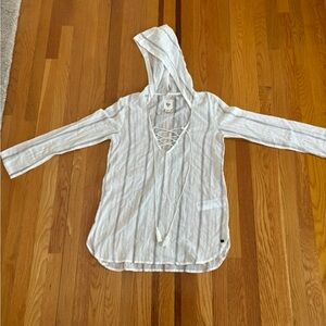 Billabong Lightweight White and Gray Lace-Up Hoodie. Size Medium